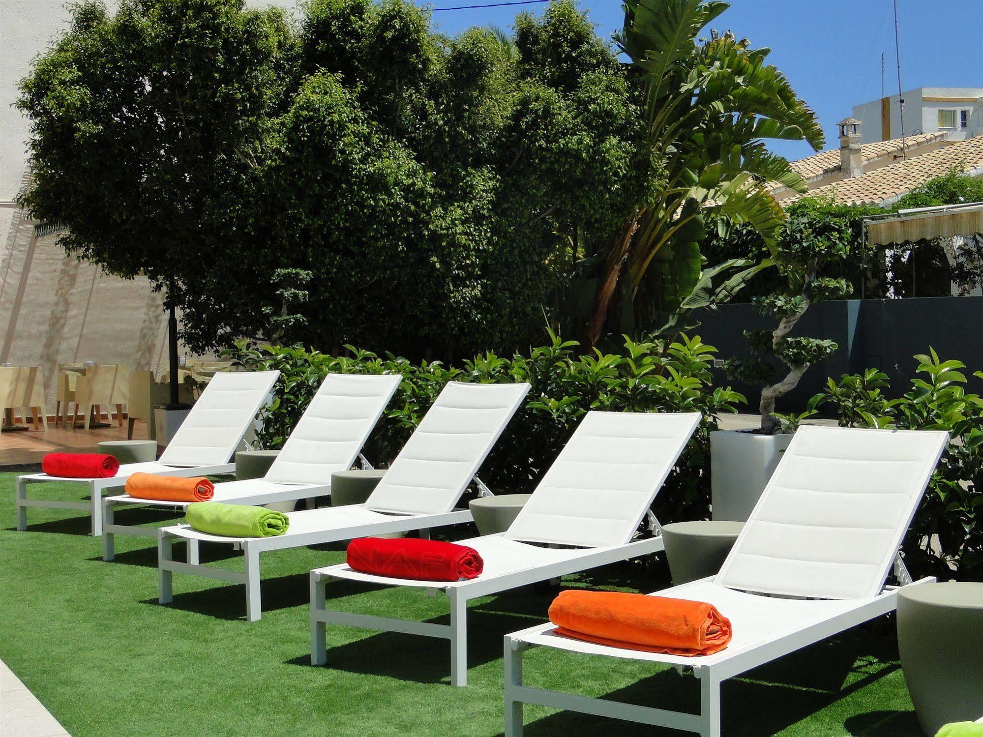 Apartamentos Villamor Denia Dış mekan fotoğraf
